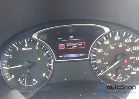 2017 Nissan Altima 2.5 Sr z USA, uszkodzony, nr VIN 1N4AL3AP0HC116680